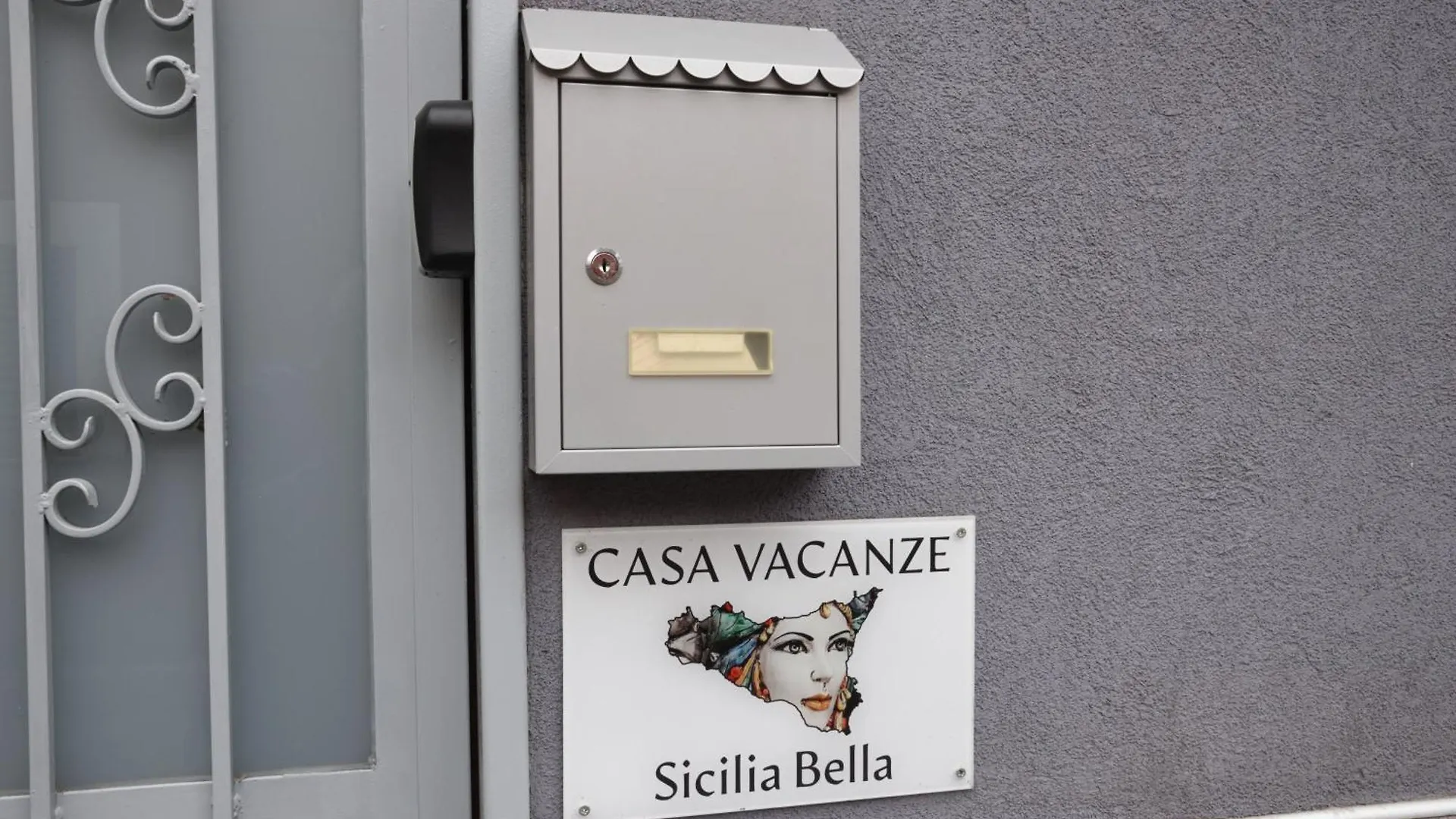 Casa Vacanze Sicilia Bella Villa Catania 0*,