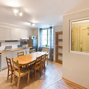 https://apartament-ten.gdanskhotel.org
